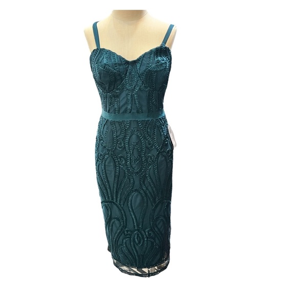 City Chic Dresses & Skirts - NWT Plus Size City Chic Emerald Green Soutache embroidered dress.
